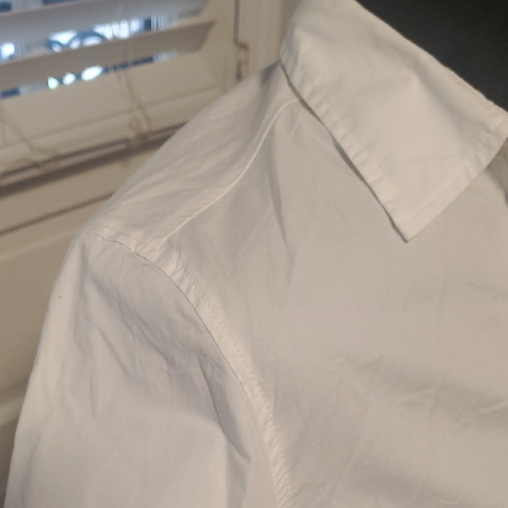 Gap Classic White Button-Up Blouse - image 6